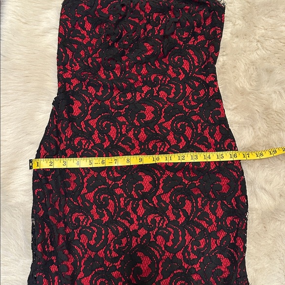 Tadashi Shoji Black and Red Lace One-Shoulder Gown - Picture 15 of 15